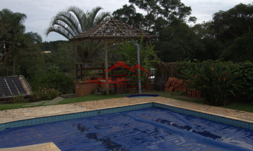 Casa à Venda com Área de Lazer Completa